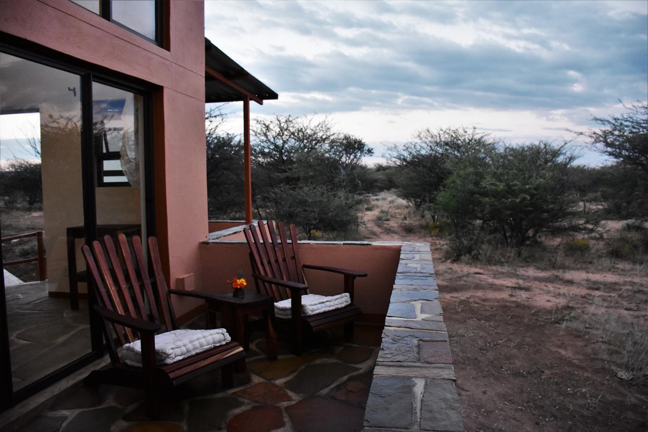 Cheetah View Lodge Otjiwarongo Exterior foto
